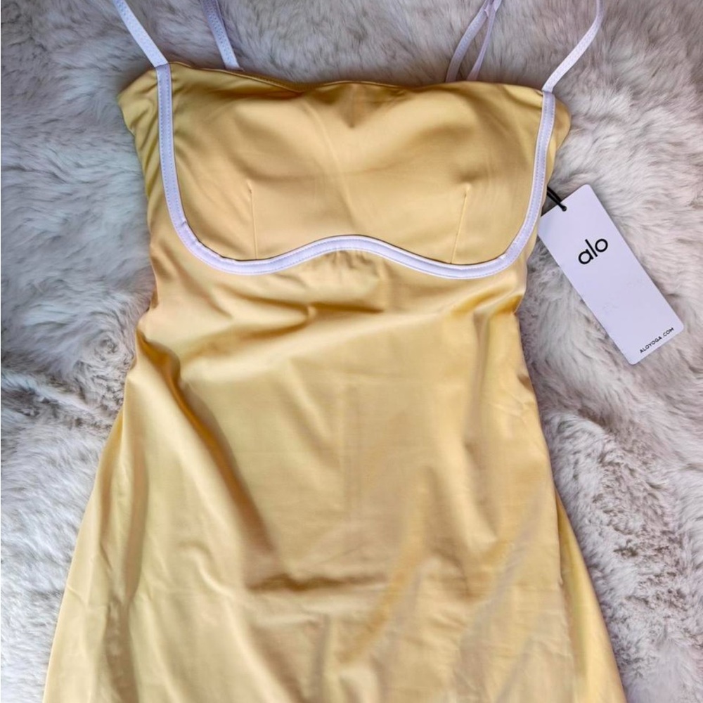 ALO Yoga Women's Soft Yellow Chemise